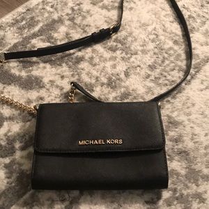 michael kors crossbody with chain